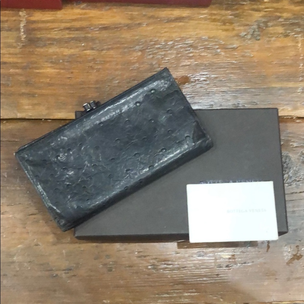 Bottega Veneta Ostrich Black Brown Bifold Wallet